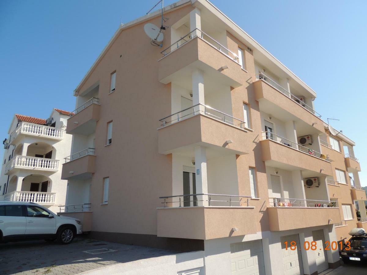 Apartments Naomi And Marsel Trogir Kültér fotó